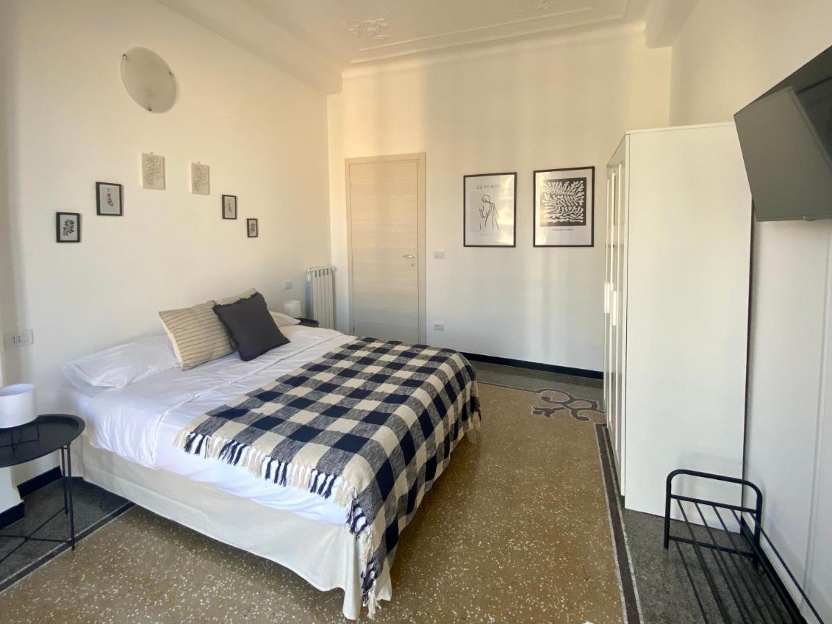 Casa Amedeo Panzió Genova Kültér fotó
