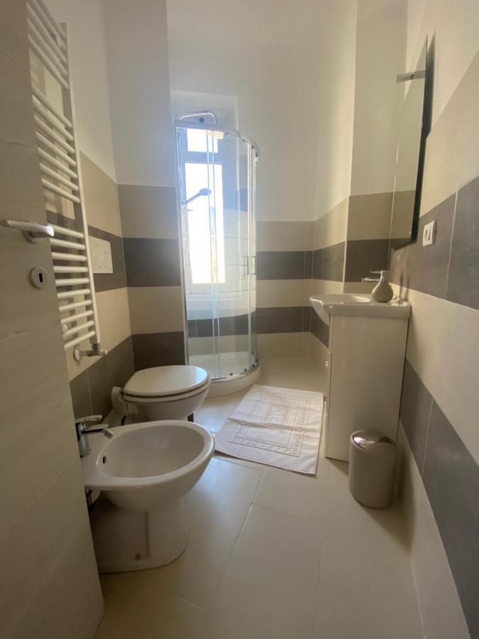 Casa Amedeo Panzió Genova Kültér fotó